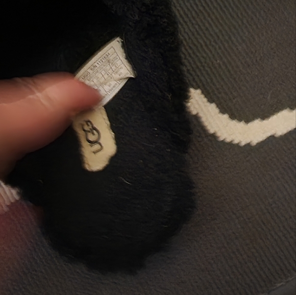 Ugg platform slip ons - Picture 2 of 3